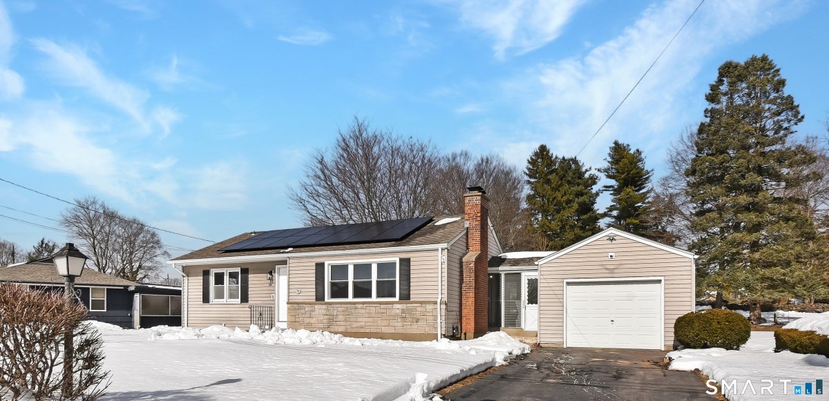 129 Valley View Drive, Meriden, CT