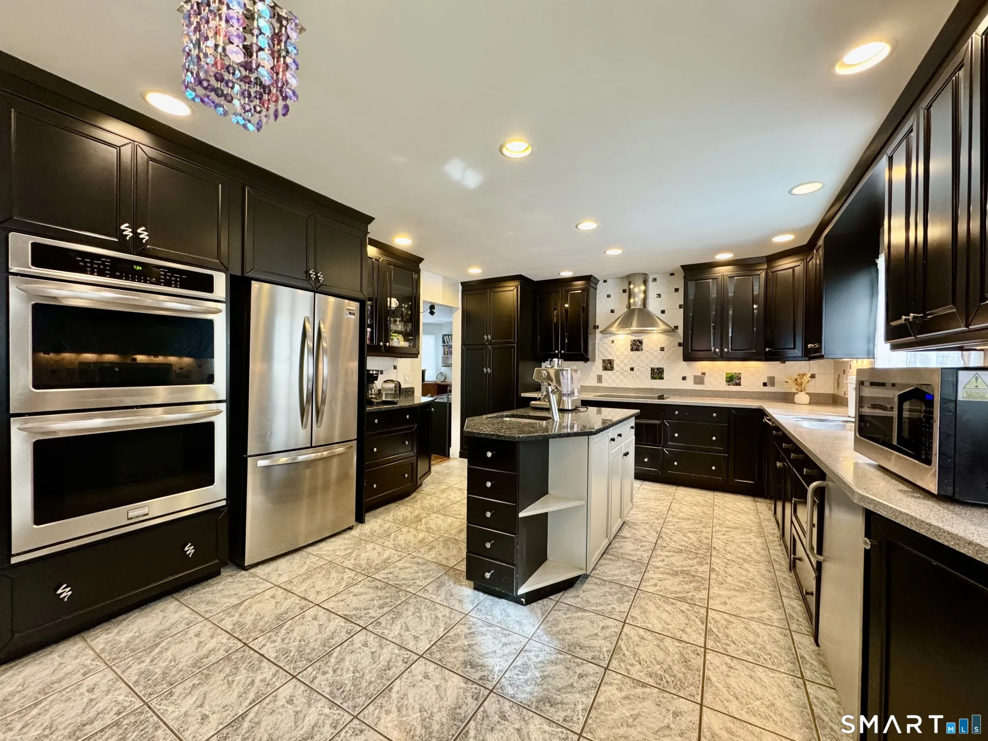 25 Coachman Pike, Ledyard, CT