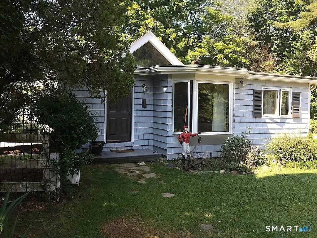2581 Litchfield Road, Watertown, CT