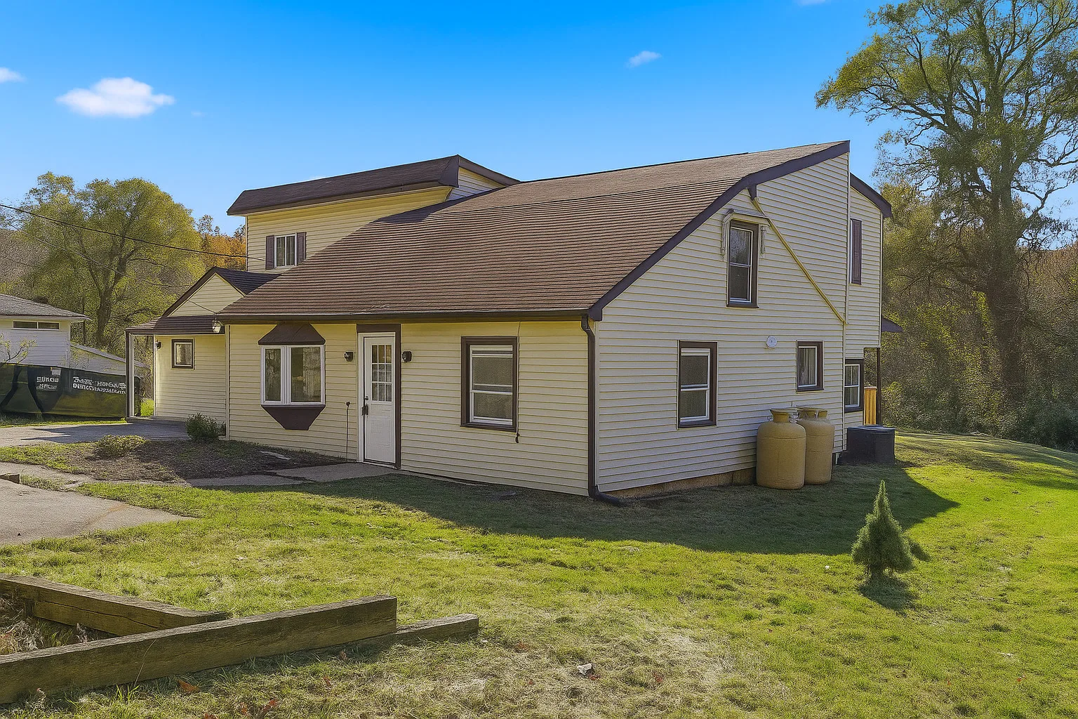 18 Pautipaug Hill Road, Sprague, CT