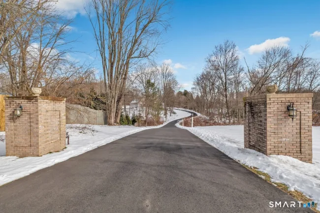 461 Amity Road, Woodbridge, CT