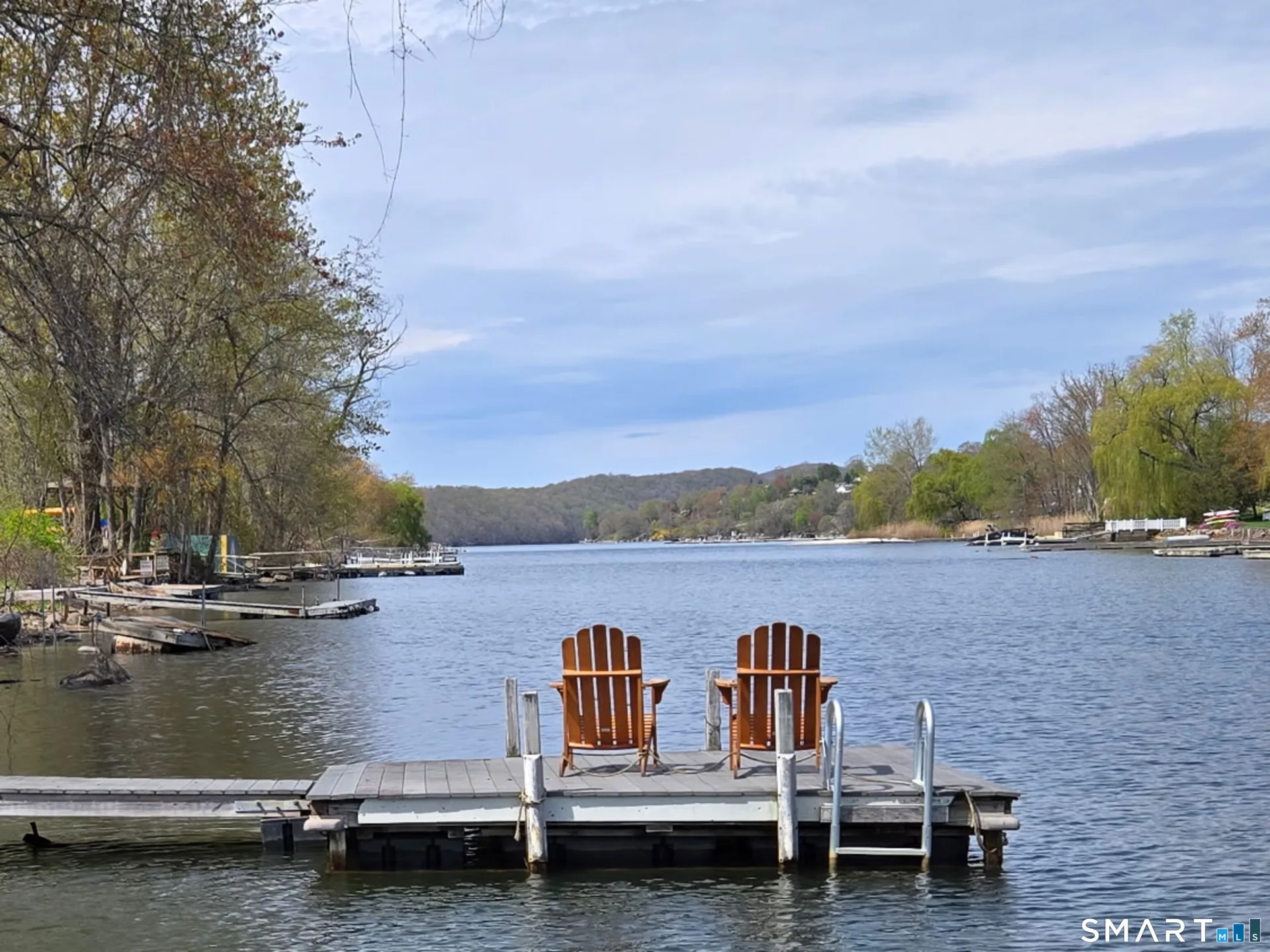 18 North Lake Shore Drive, Brookfield, CT