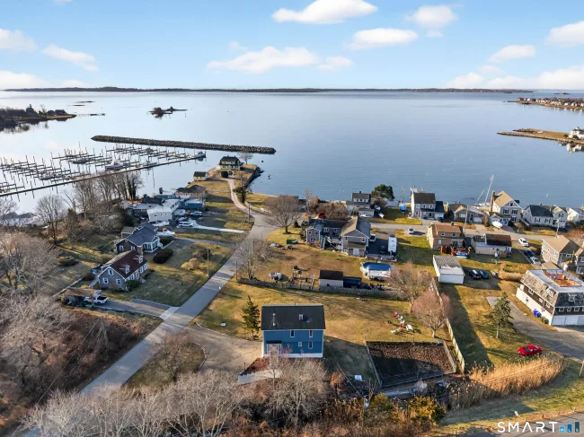 18 Noble Avenue, Groton, CT