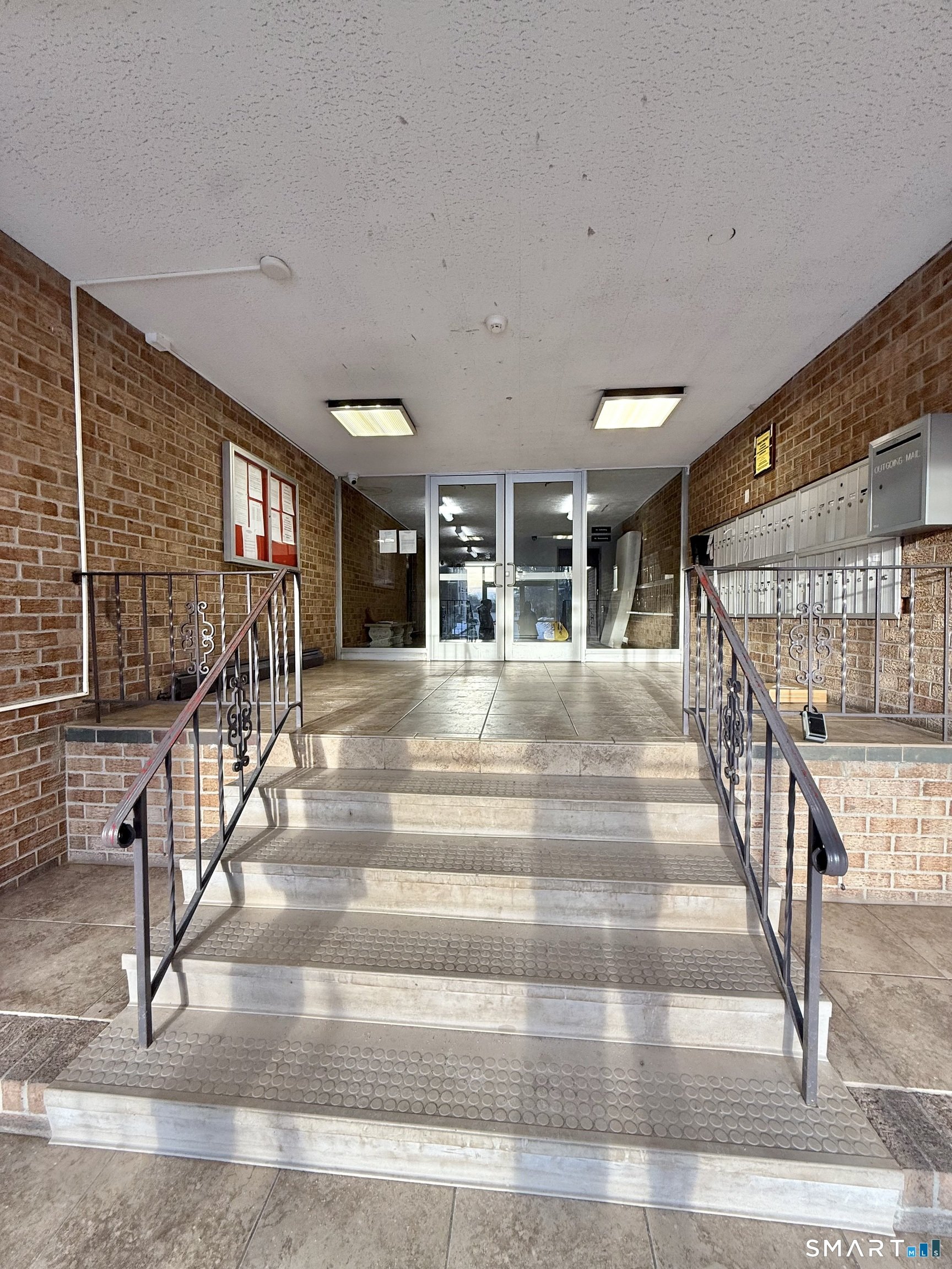 157 Bull Hill Lane #APT 102, West Haven, CT