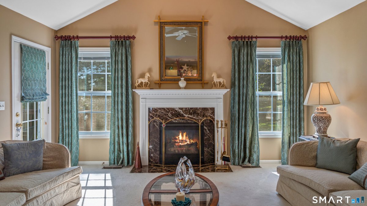 123 Louis Hill Road #123, Newtown, CT