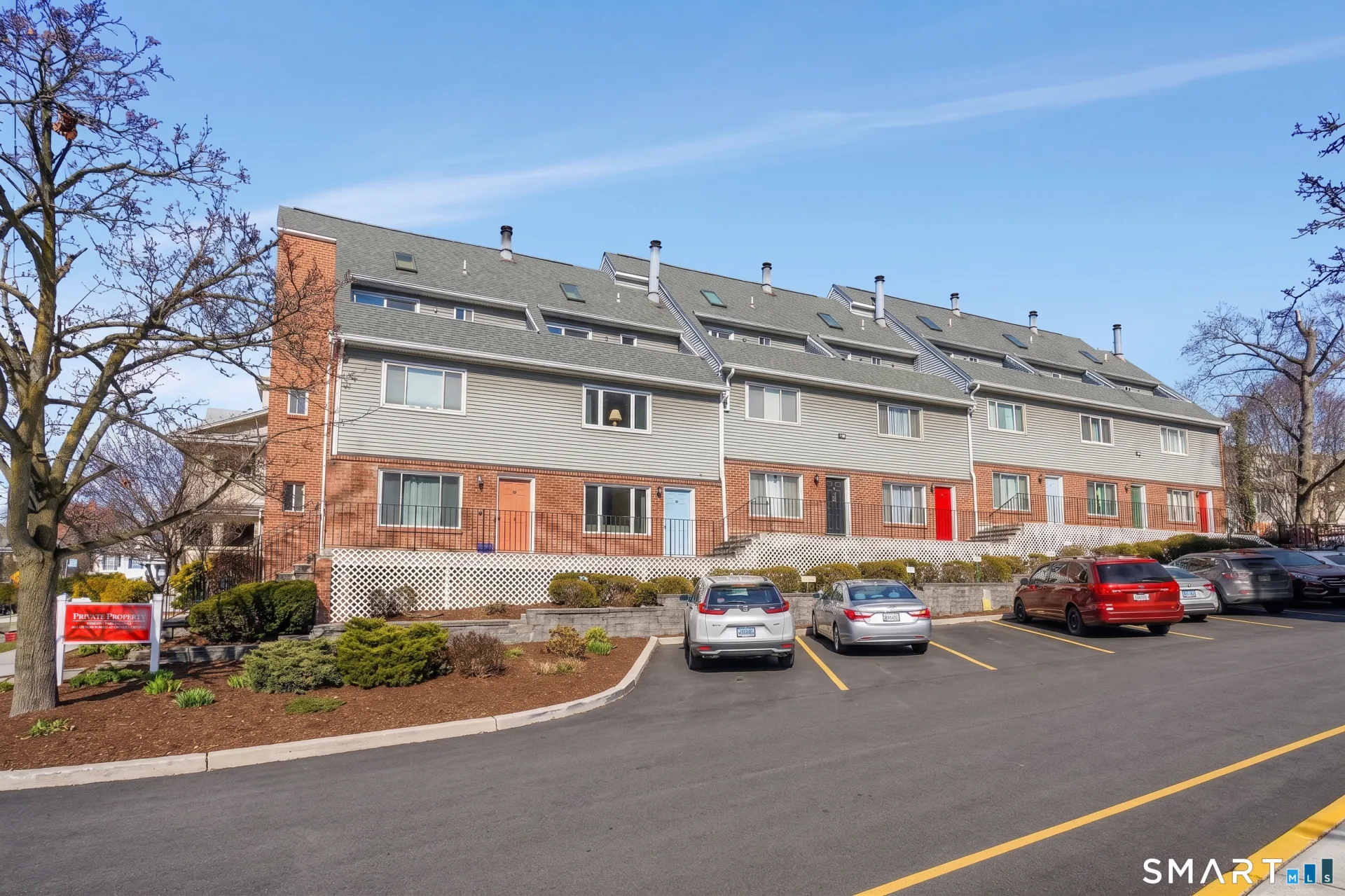 61 Grove Street #APT D, Stamford, CT