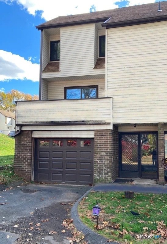 285 Queen Street #4F