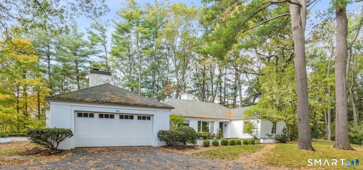 126 Hartford Turnpike, Hamden, CT