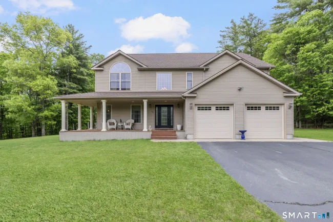 12 Red Oak Drive