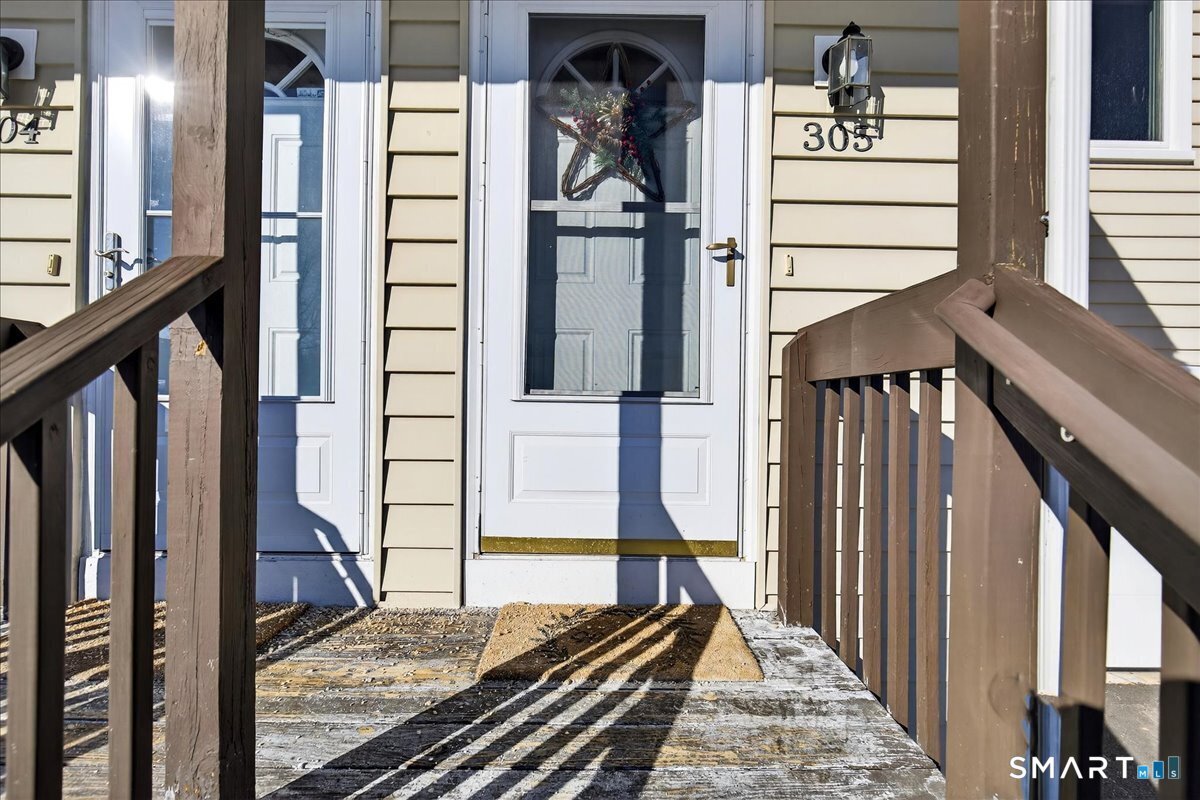 305 Monticello Drive #305, Branford, CT