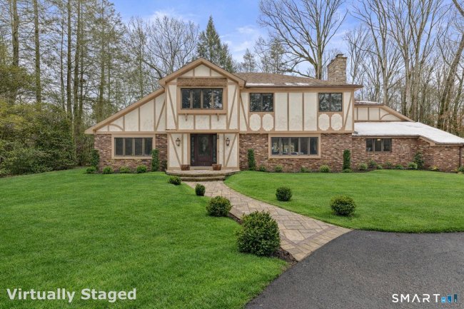 90 Hunting Hills Drive, Southington, CT