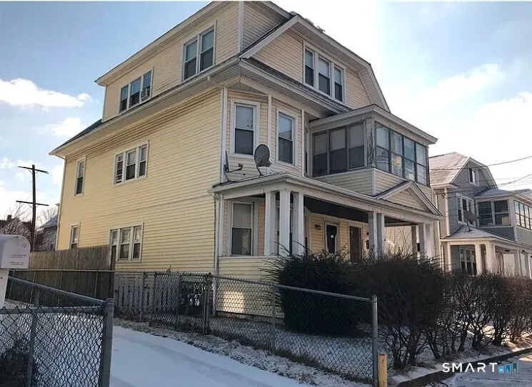 614-618 Bishop Avenue, Bridgeport, CT