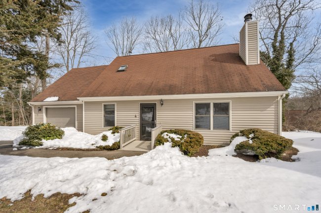 4 Copper Ridge Circle #4, Guilford, CT