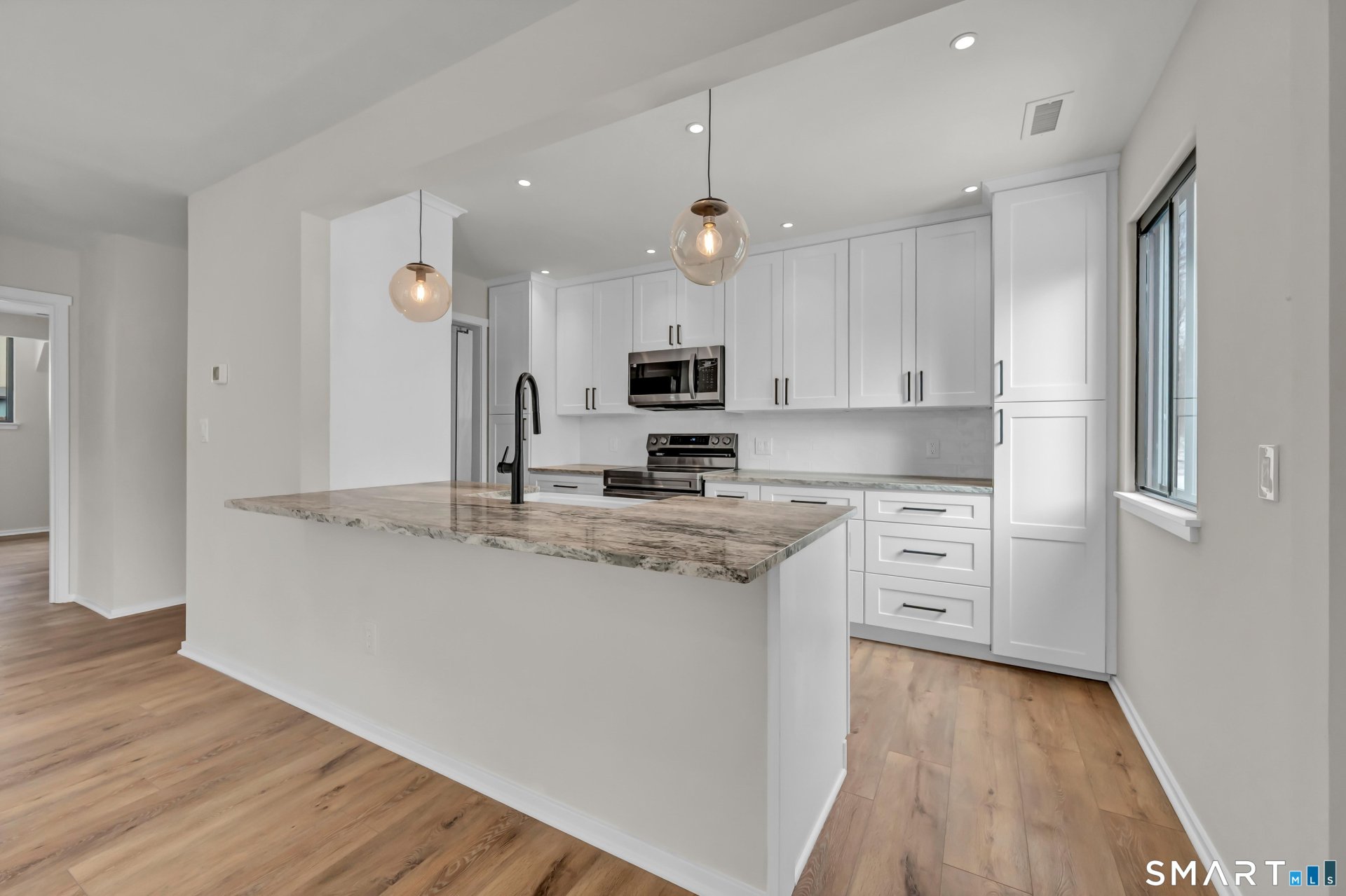 103 Heritage Village #D, Southbury, CT