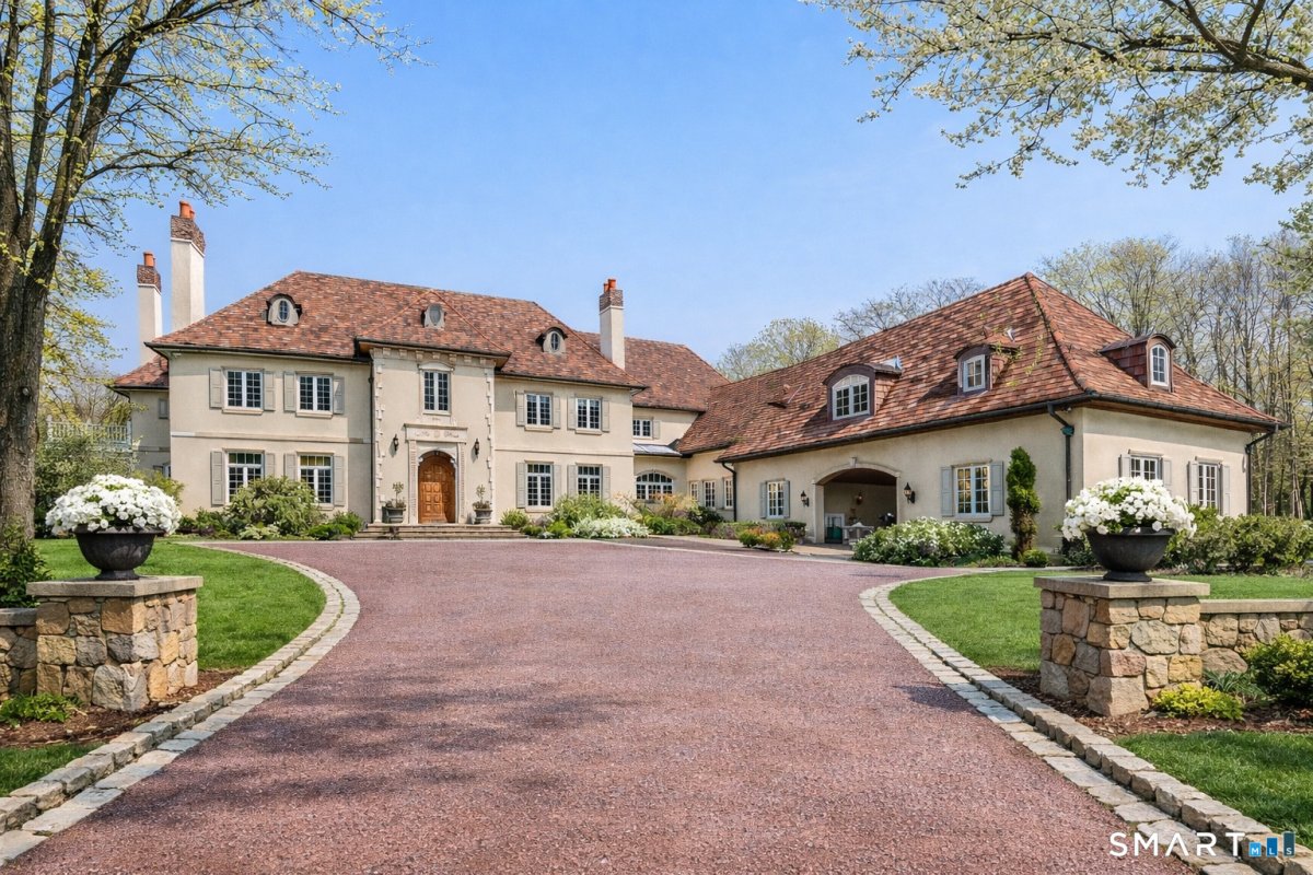 4 Cowdray Park Drive, Greenwich, CT
