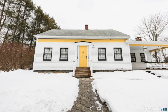 934 Storrs Road, Mansfield, CT