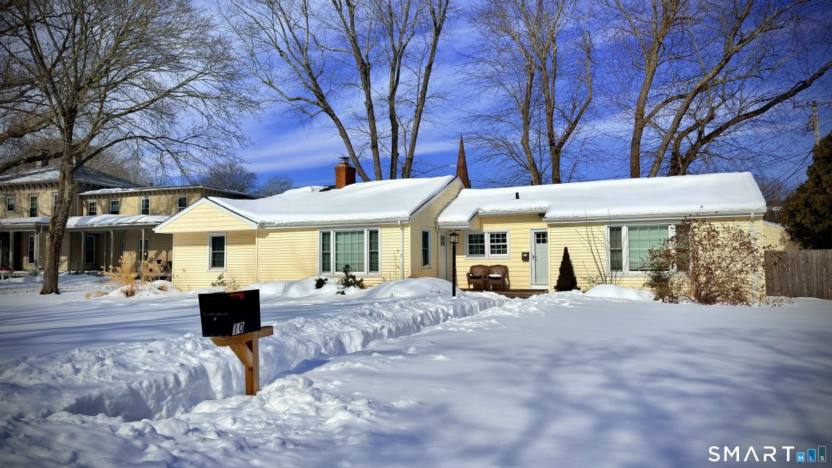 10 Rockwell Street, Norwich, CT