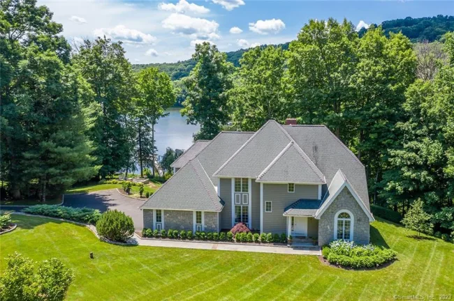 4 Harbour View Drive, New Fairfield, CT