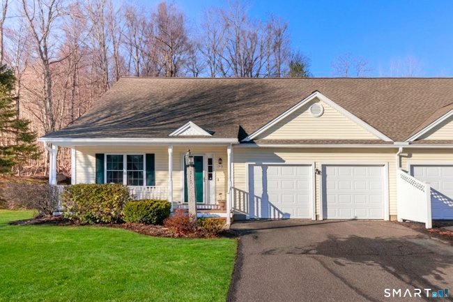 312 Spruce Hill Drive #312, Oxford, CT