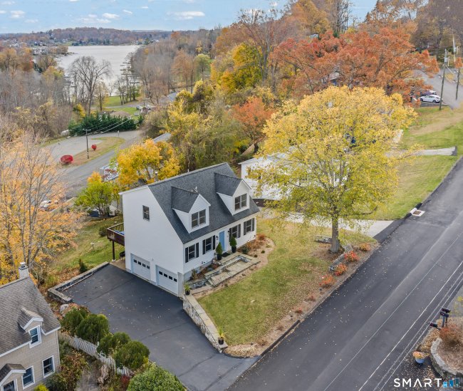 15 Berkshire Drive, Brookfield, CT