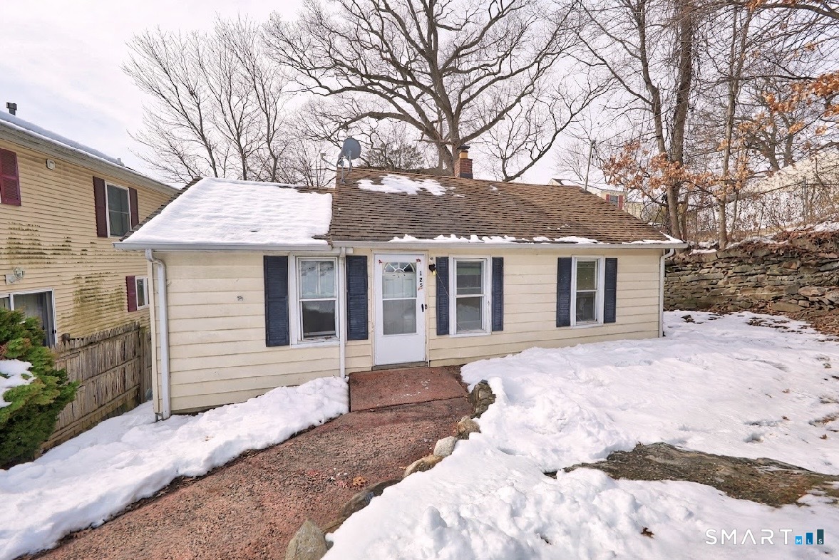 125 Robert Street, Bridgeport, CT