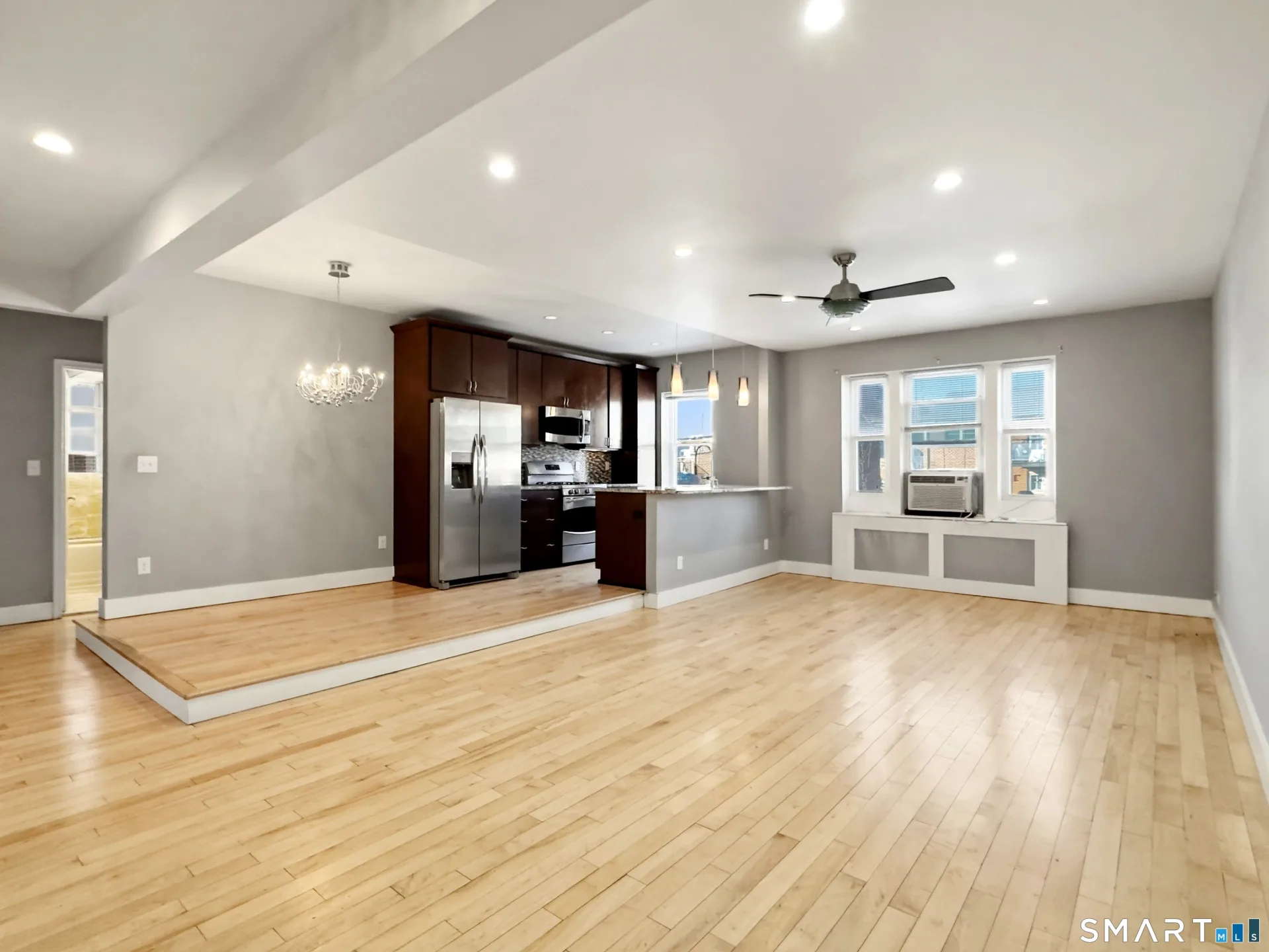70 Strawberry Hill Avenue #APT 2-2B, Stamford, CT