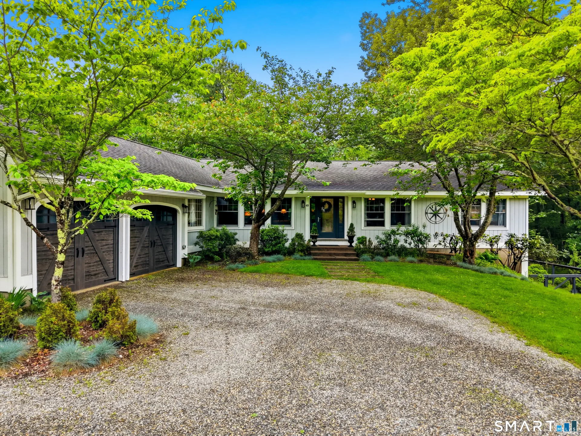 49 River Road, Essex, CT