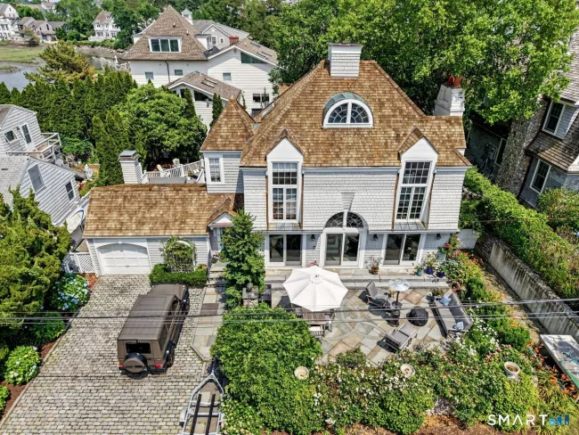 32 Nearwater Road, Norwalk, CT