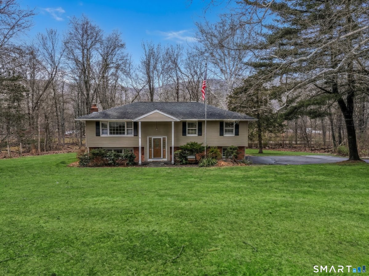 24 Prospect Drive, Brookfield, CT