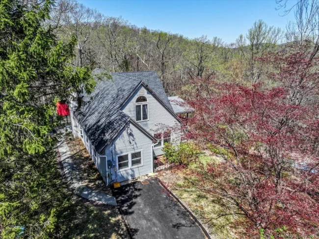 5 Laurel Hill Road, Sherman, CT