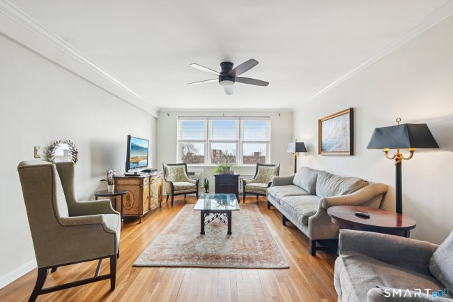 4 Putnam Hill #4F, Greenwich, CT