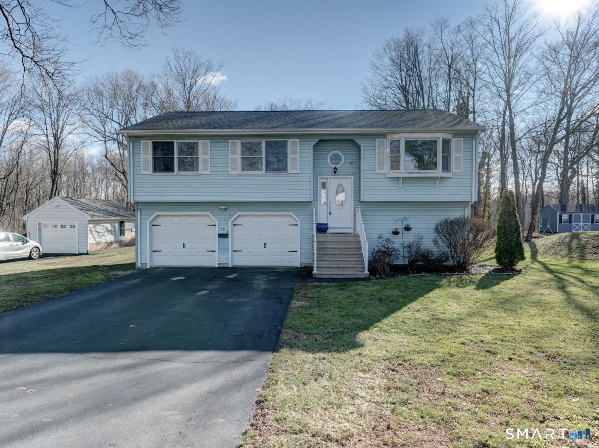 70 Lawndale Street, Berlin, CT
