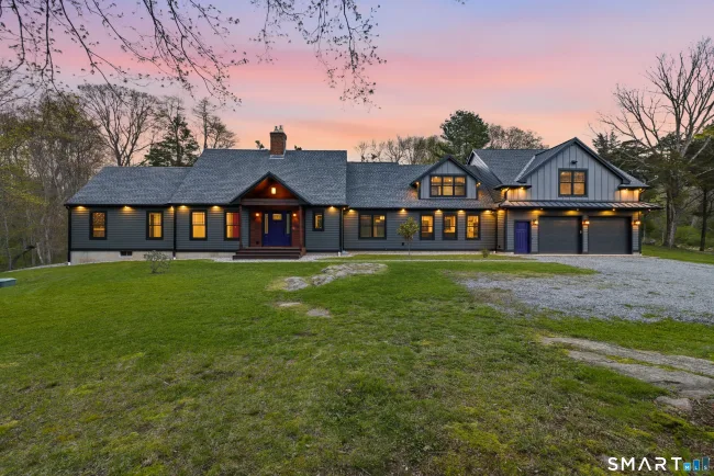 34-1 Johnny Cake Hill Road