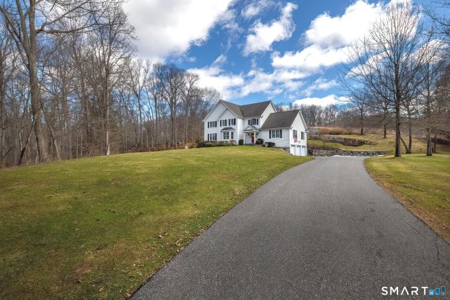98 Hopewell Woods Road, Redding, CT