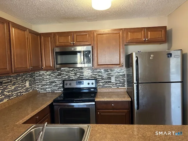 175 Mill Pond Road #214, Hamden, CT