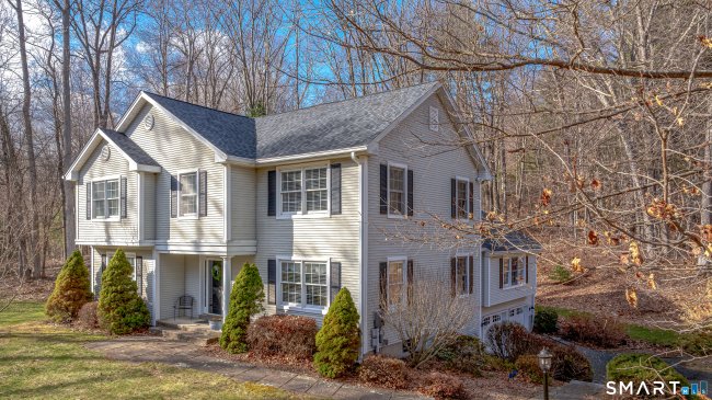 366 Charcoal Avenue, Middlebury, CT