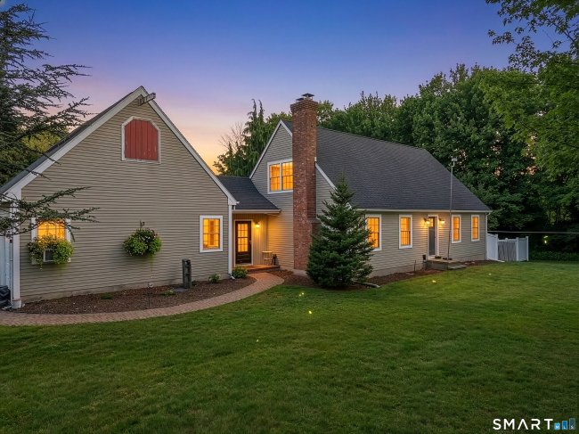 1877 Middletown Avenue, North Branford, CT