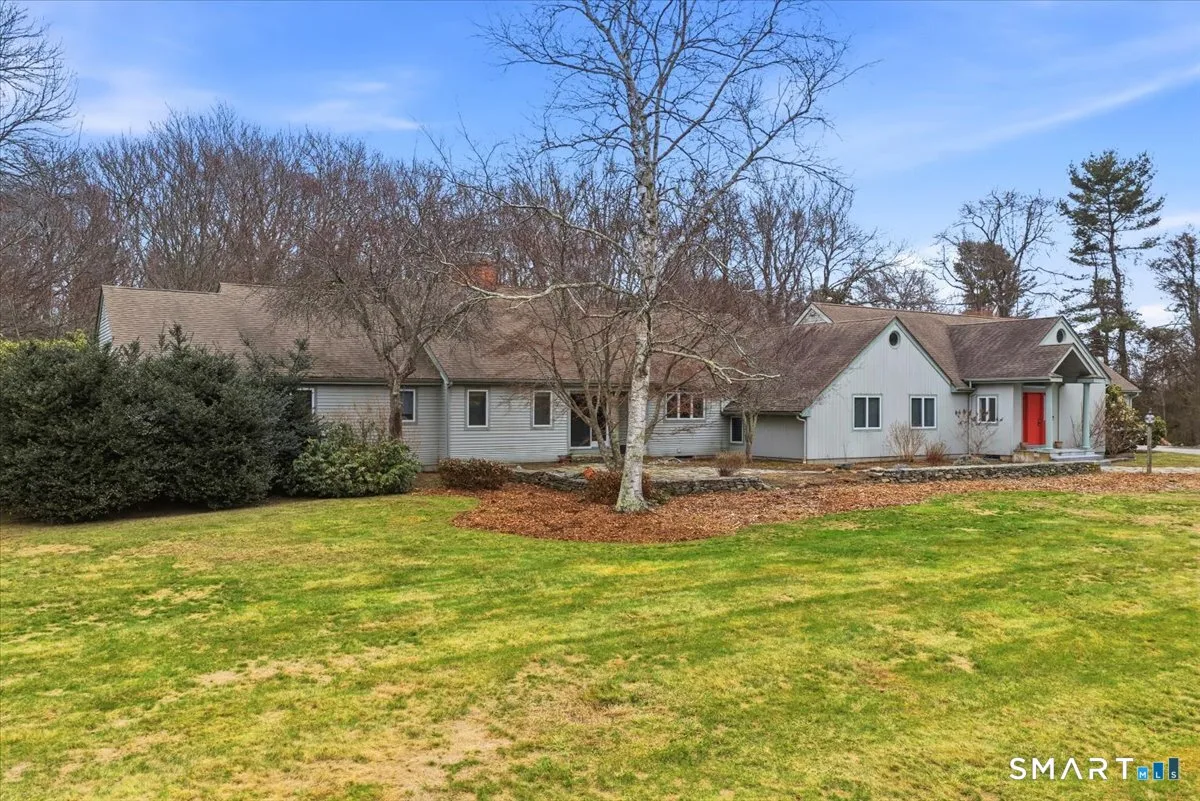 3 Westwood Drive, Waterford, CT