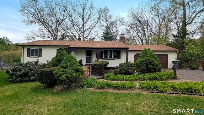 22 Crestwood Drive