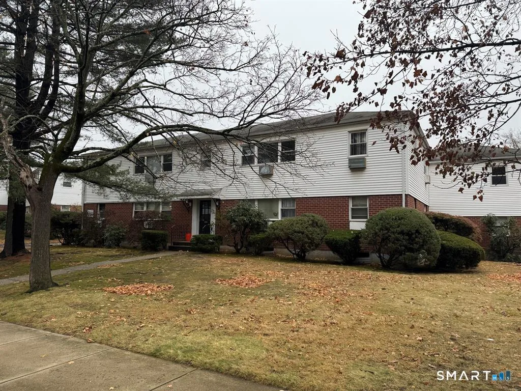 239 Cherry Hill Drive #1A, Bridgeport, CT