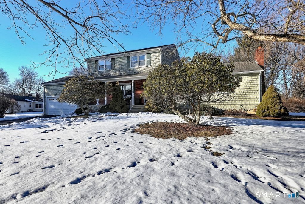 11 Williamsburg Drive, Orange, CT