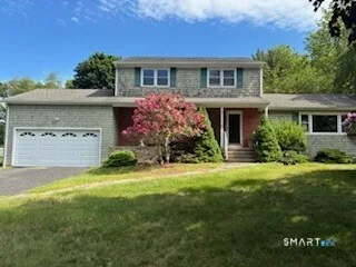 11 Williamsburg Drive, Orange, CT