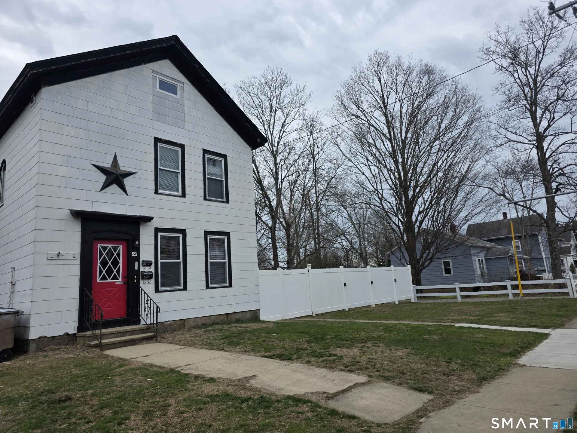 21 North Washington Avenue, East Lyme, CT