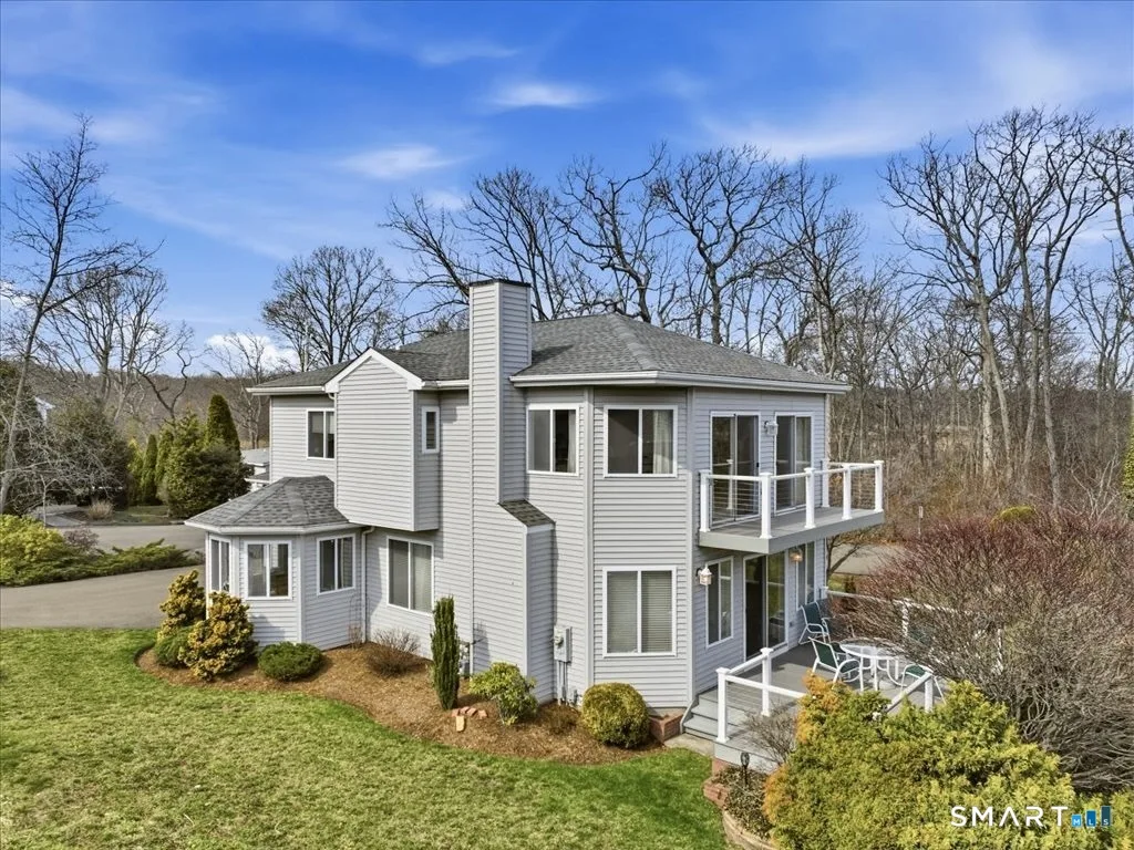 20 Whalers Point, East Haven, CT