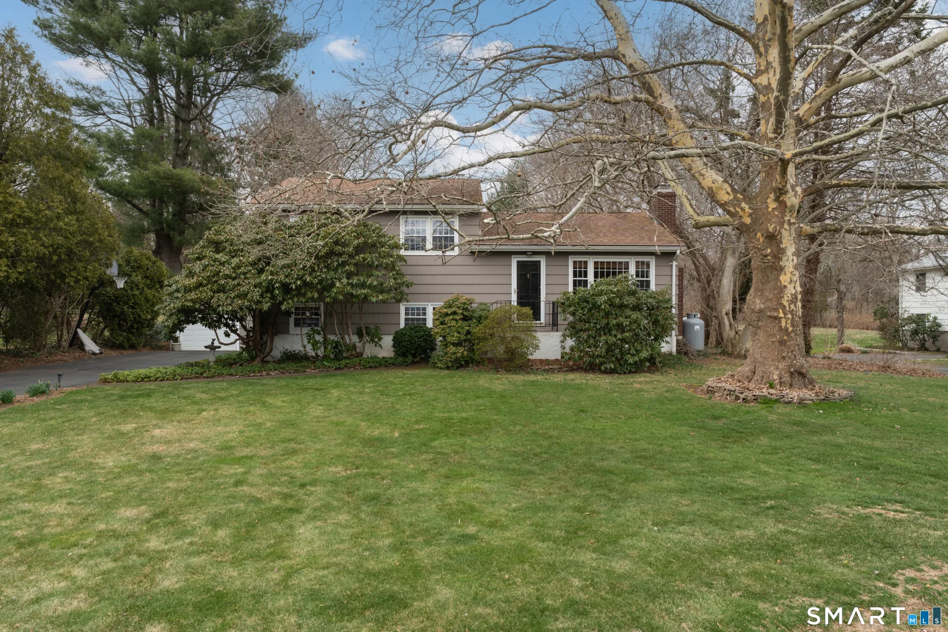 82 Raymond Road, Guilford, CT