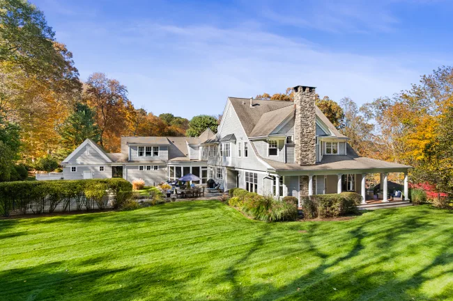 6 Winthrop Hills, Weston, CT