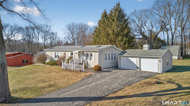 82 Colchester Commons