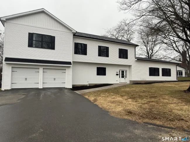 104 Eastfield Road, Waterbury, CT