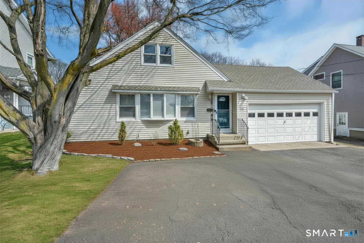 304 Huntington Road, Stratford, CT