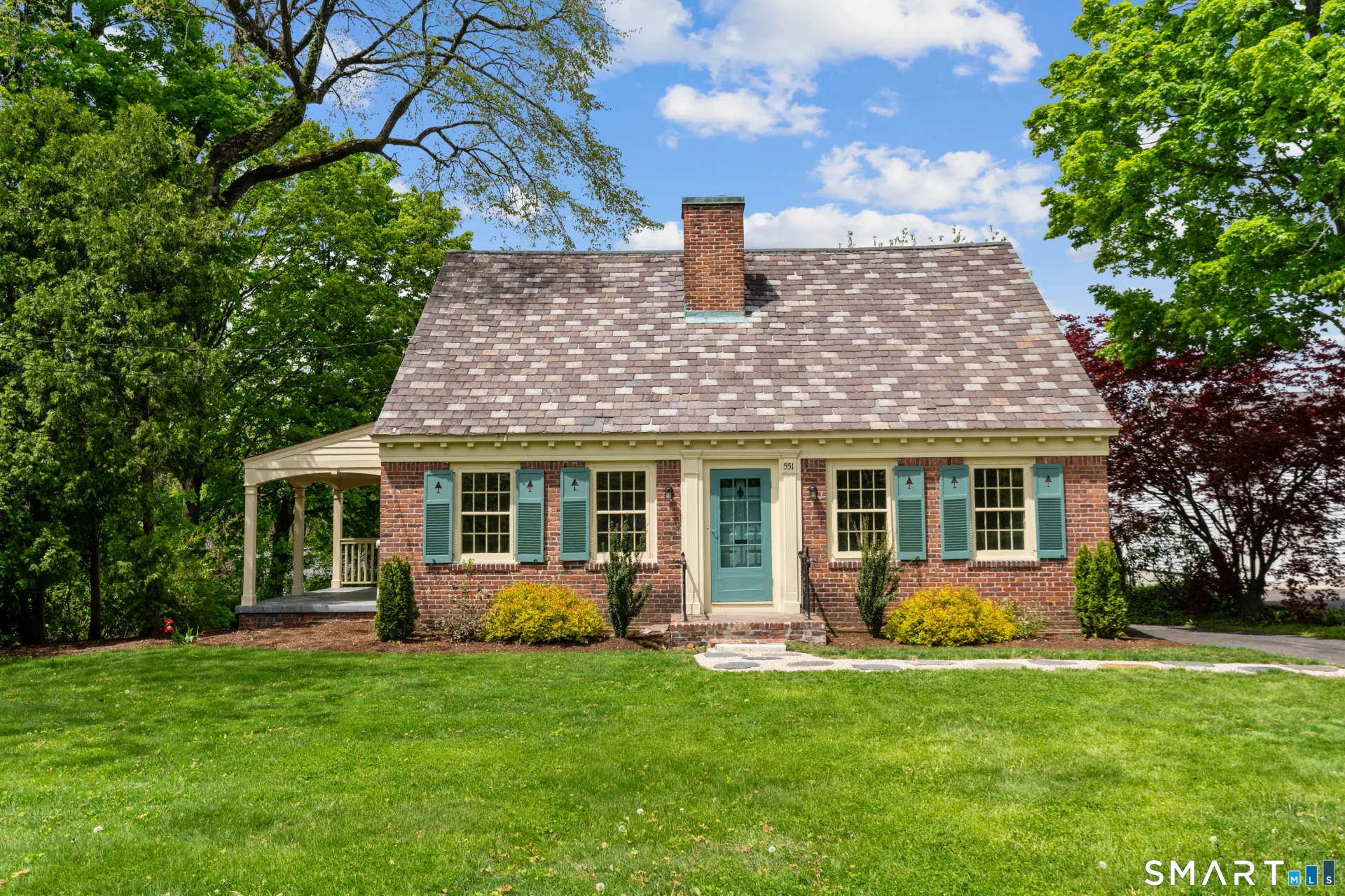 551 N Main Street, Suffield, CT